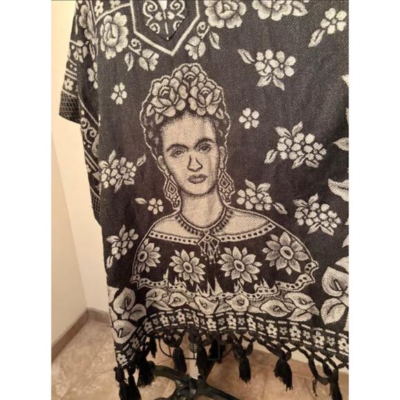 Frida Kahlo Poncho Tunic Black Gold Serape Fringe One Size Fits All Boho Art - Picture 5 of 7